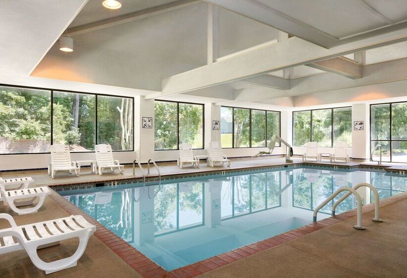 هتل Homewood Suites By Hilton Williamsburg