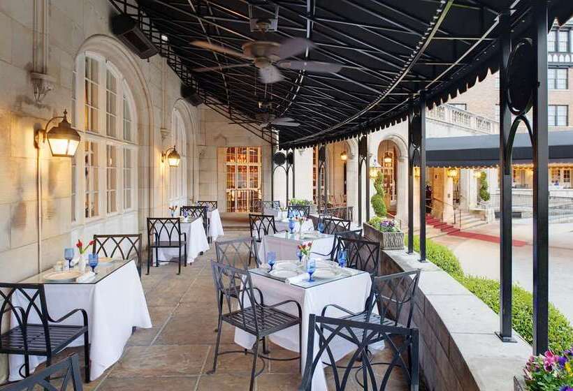 هتل Roanoke & Conference Ctr, Curio Collection By Hilton