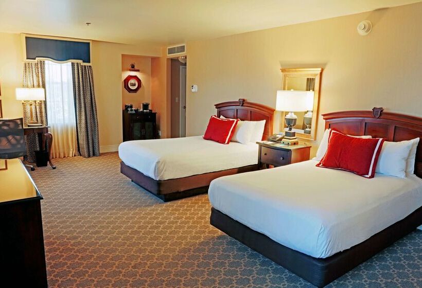 هتل Roanoke & Conference Ctr, Curio Collection By Hilton