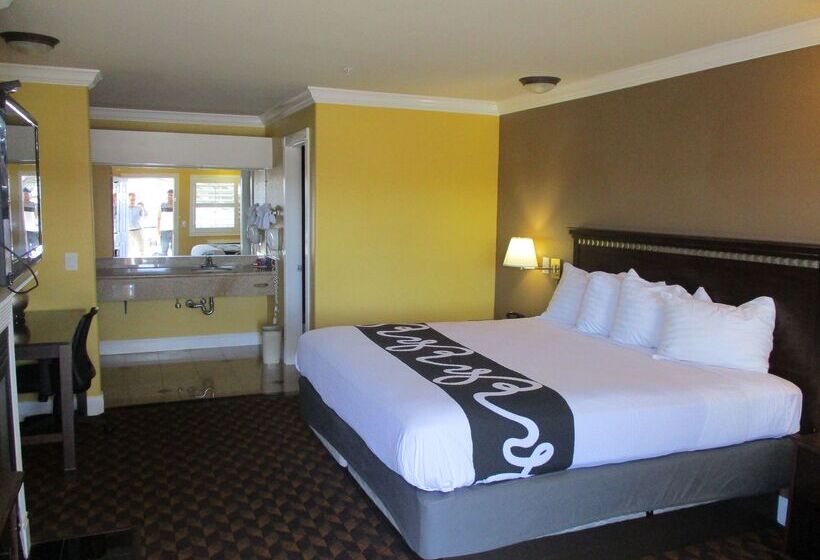 モーテル Surestay Hotel By Best Western Seaside Monterey