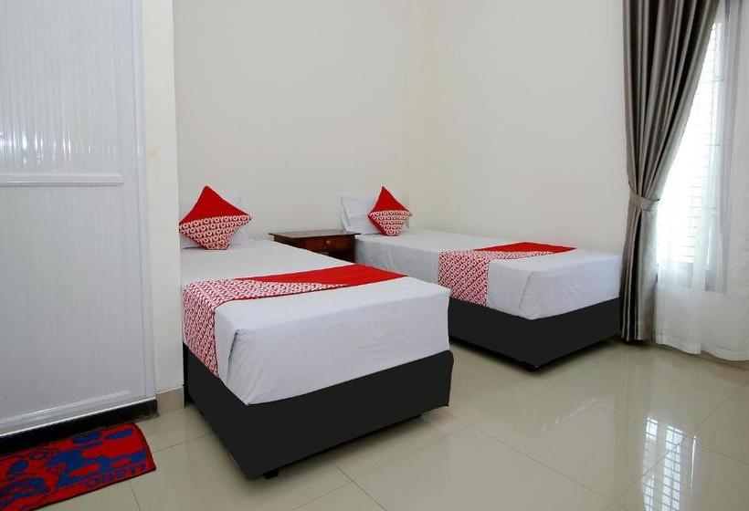 هتل Oyo 739 Residence Si Kancil