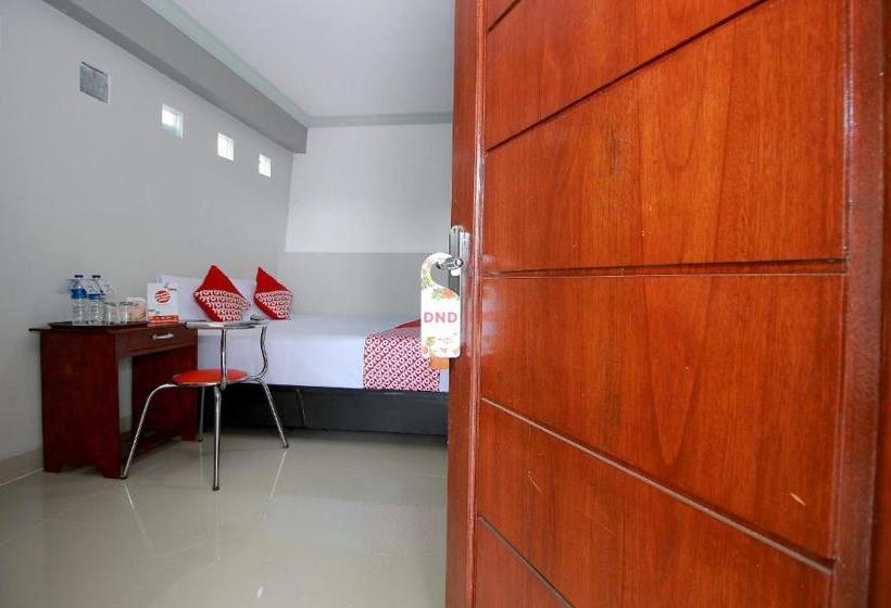 هتل Oyo 739 Residence Si Kancil