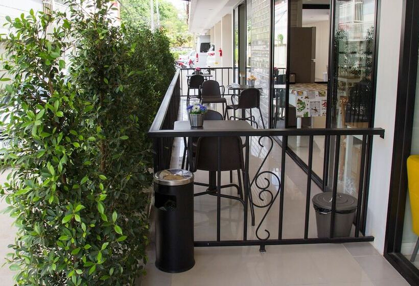 168 Studio Hotel Ubon Ratchathani