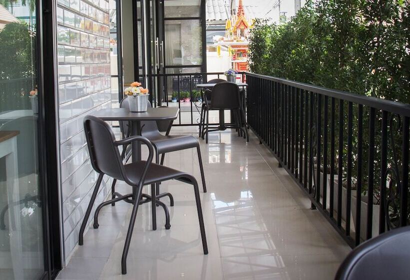 168 Studio Hotel Ubon Ratchathani