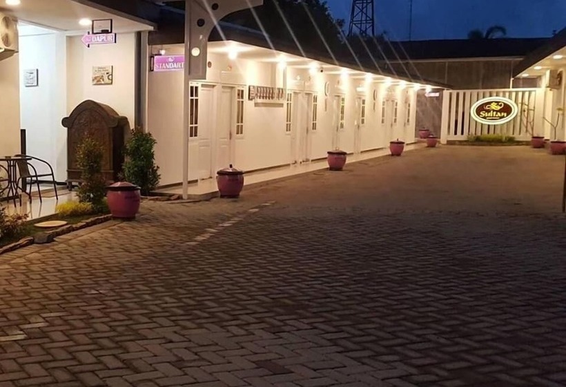 Bed and Breakfast Sultan Guest House & Resto Tulungagung