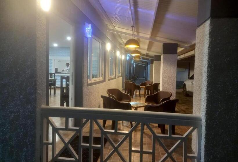 هتل Bruton Resorts