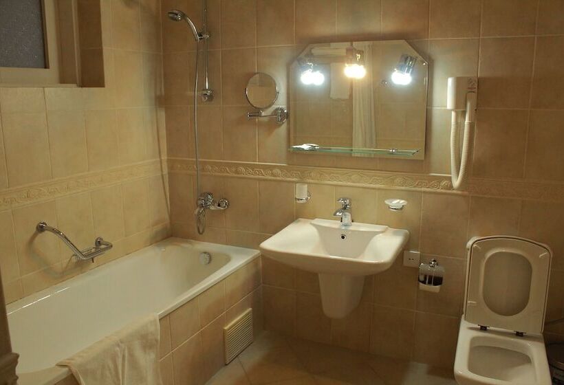 בית מלון כפרי Diamond Plaza