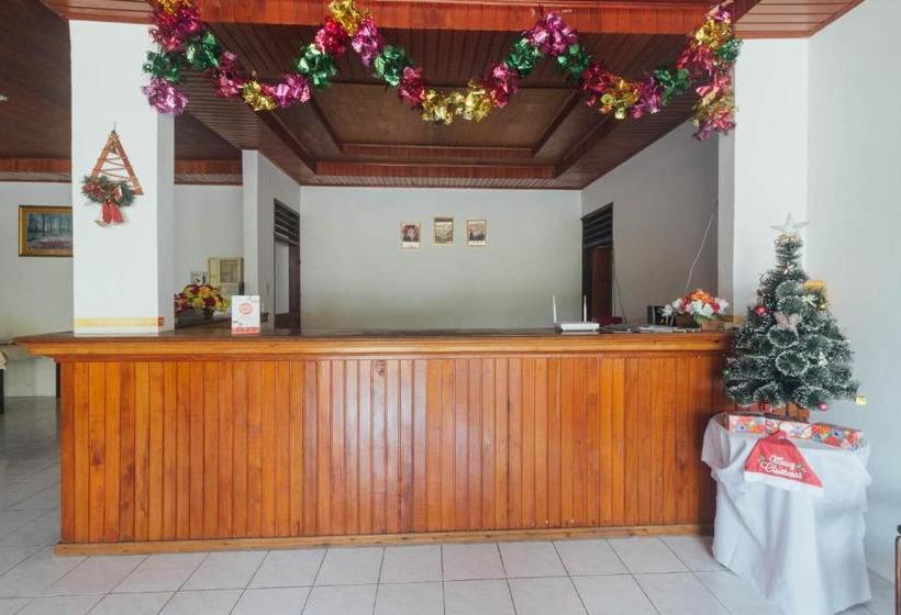 فندق Oyo 1688 Collin Beach