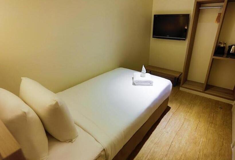 ホテル Rooms By Rocana