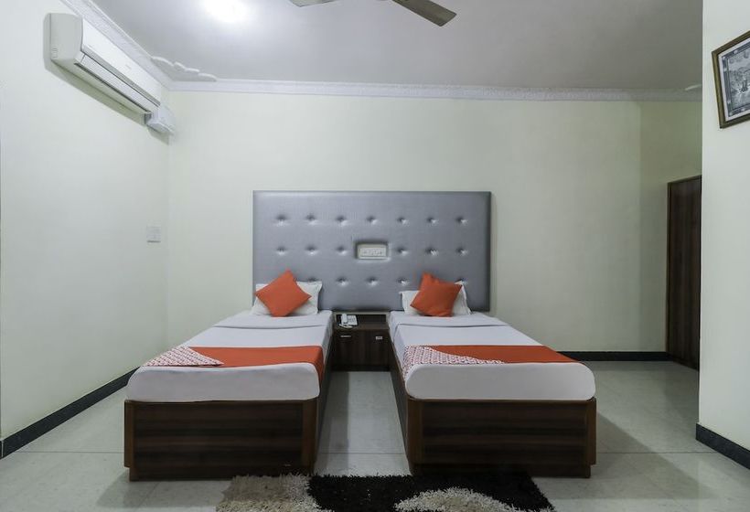 Отель Shiv Villas By Oyo Rooms