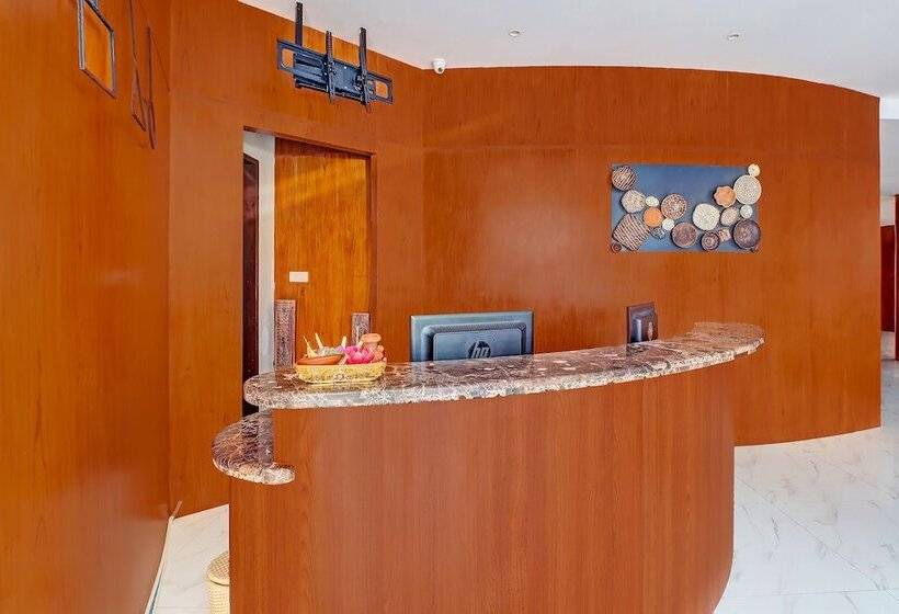 Отель Townhouse Oak Signature Bali