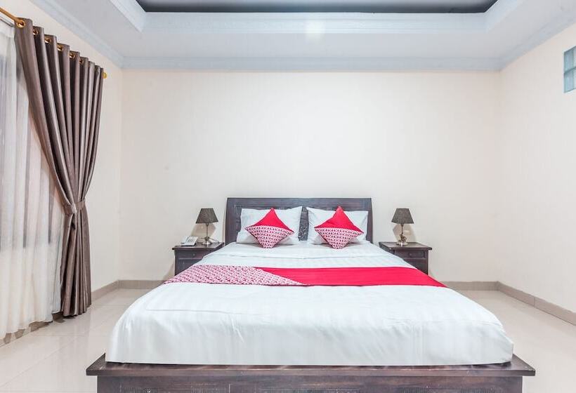 هتل Wisma Lux Barkah By Oyo Rooms