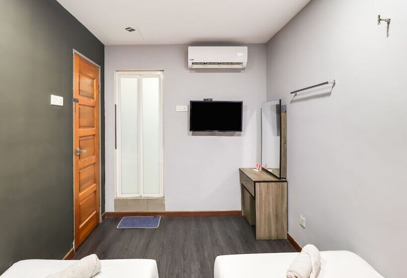 Moonnight Hotel By Oyo Rooms