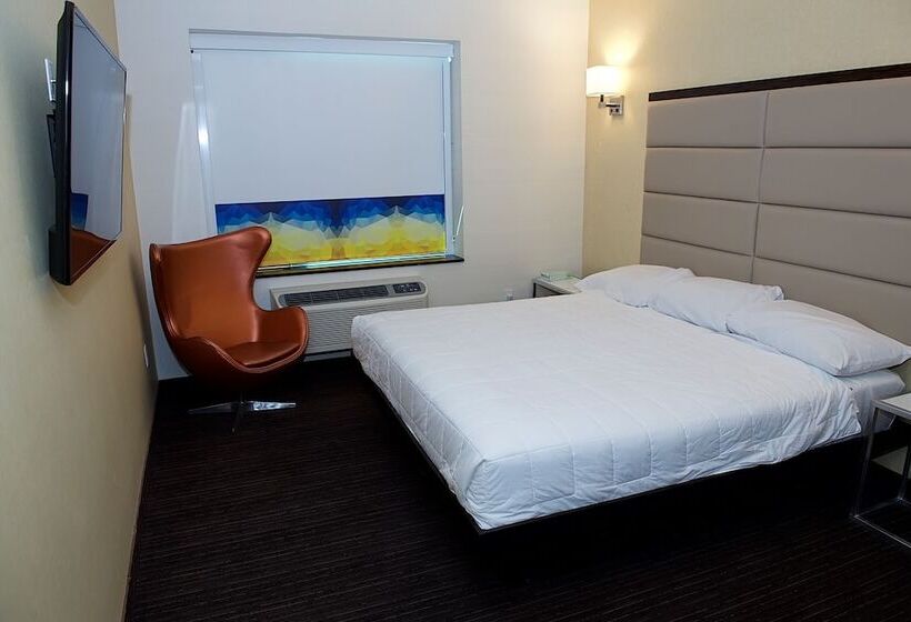 7 Days Hotel Bronx