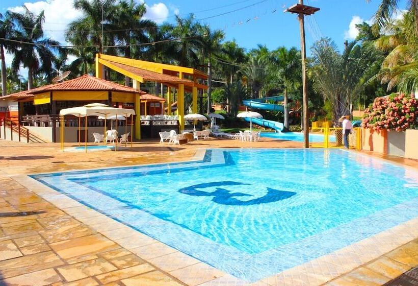فندق Estancia Park