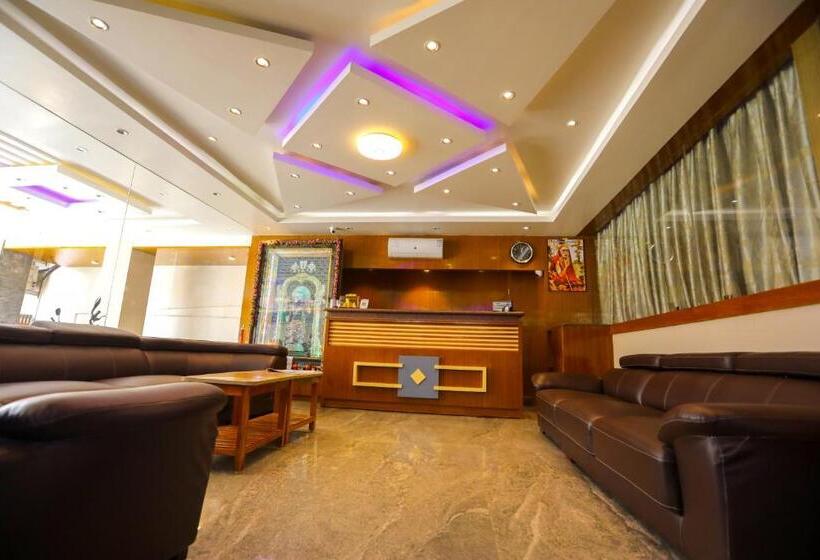 בית מלון כפרי Nitheesh Residency