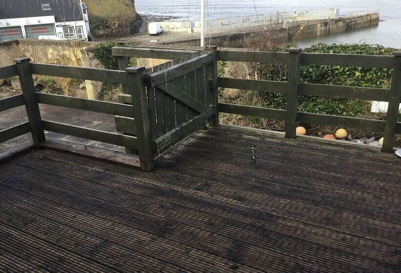 فندق The Boathouse Lodge