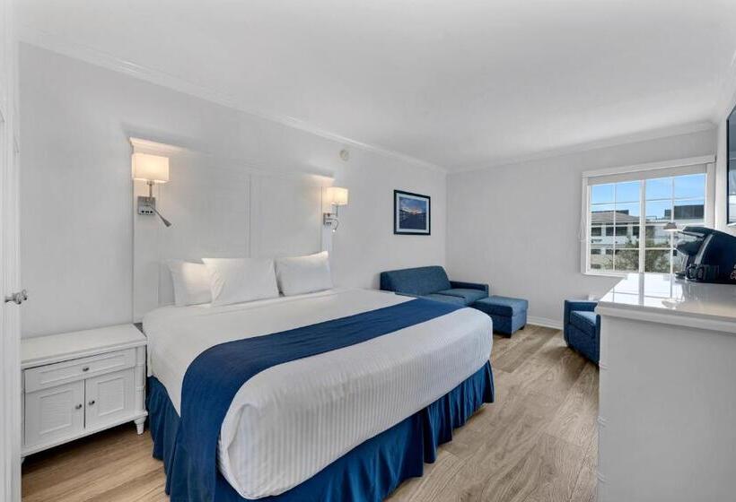 בית מלון כפרי Bayfront Inn 5th Avenue
