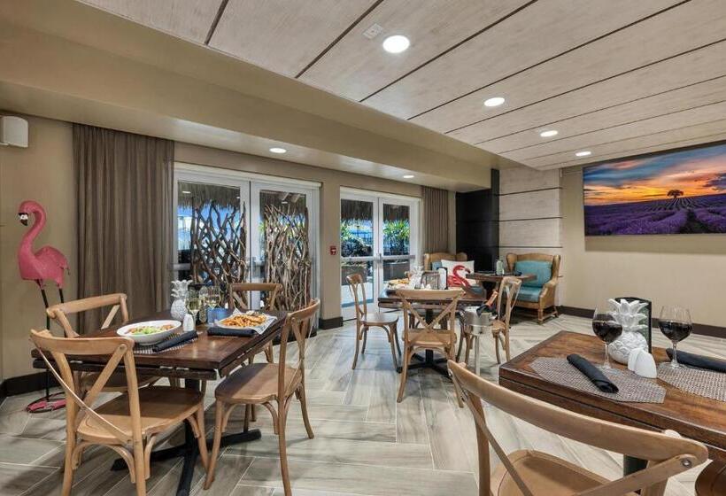 فندق Bayfront Inn 5th Avenue