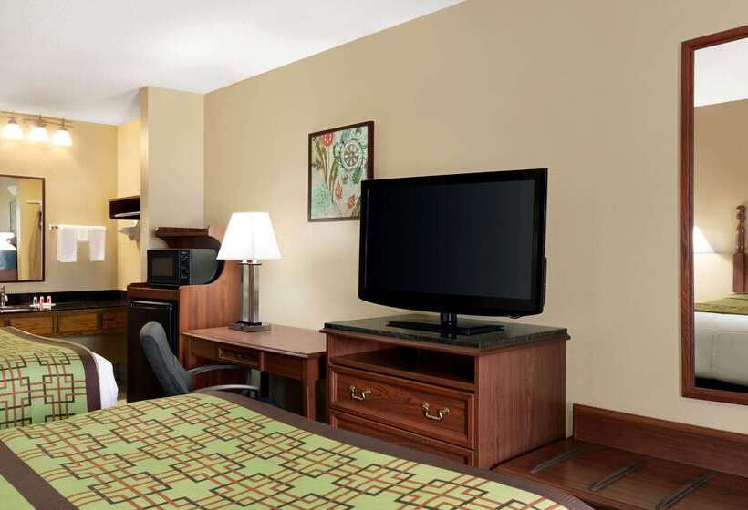 هتل Baymont By Wyndham Warner Robins