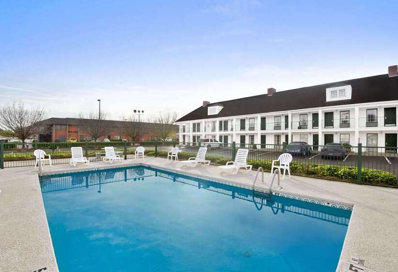 هتل Baymont By Wyndham Warner Robins