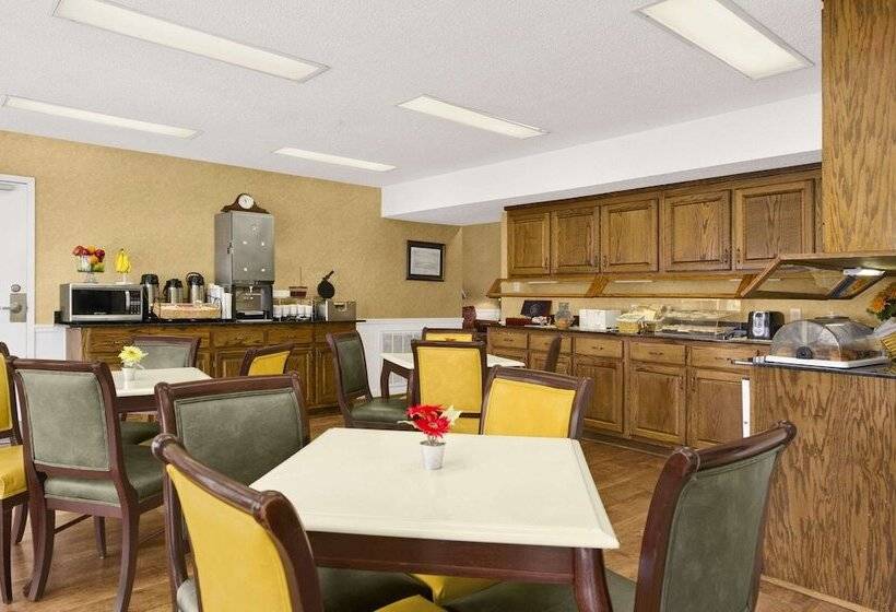 هتل Baymont By Wyndham Warner Robins