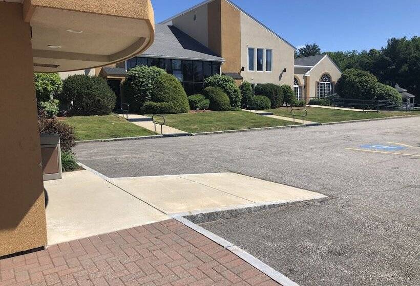هتل Best Western Plus The Inn At Hampton