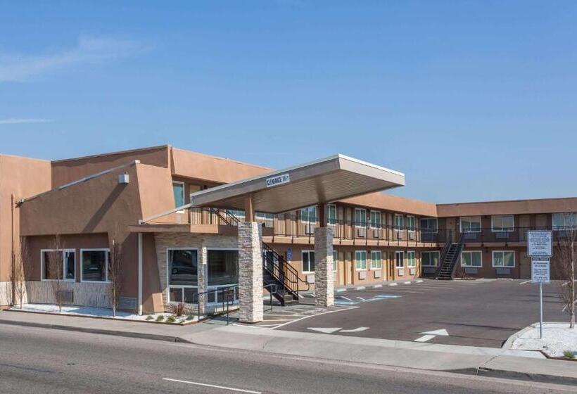 هتل Days Inn By Wyndham Yosemite Area