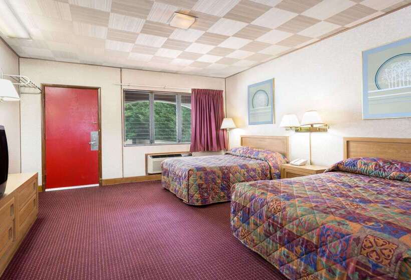 בית מלון כפרי Knights Inn Galax