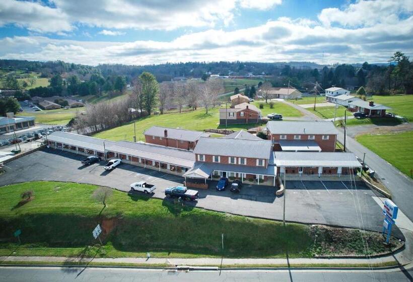 酒店 Knob Hill Motor Lodge