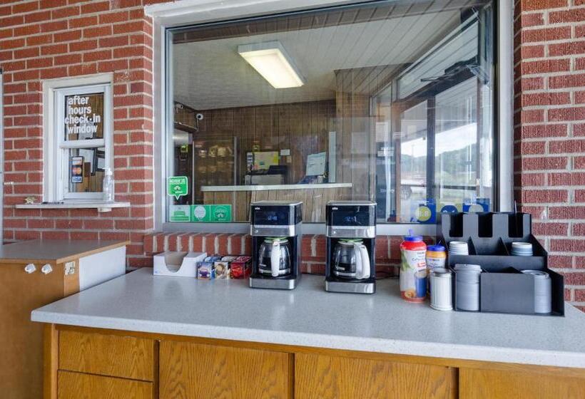 酒店 Knob Hill Motor Lodge