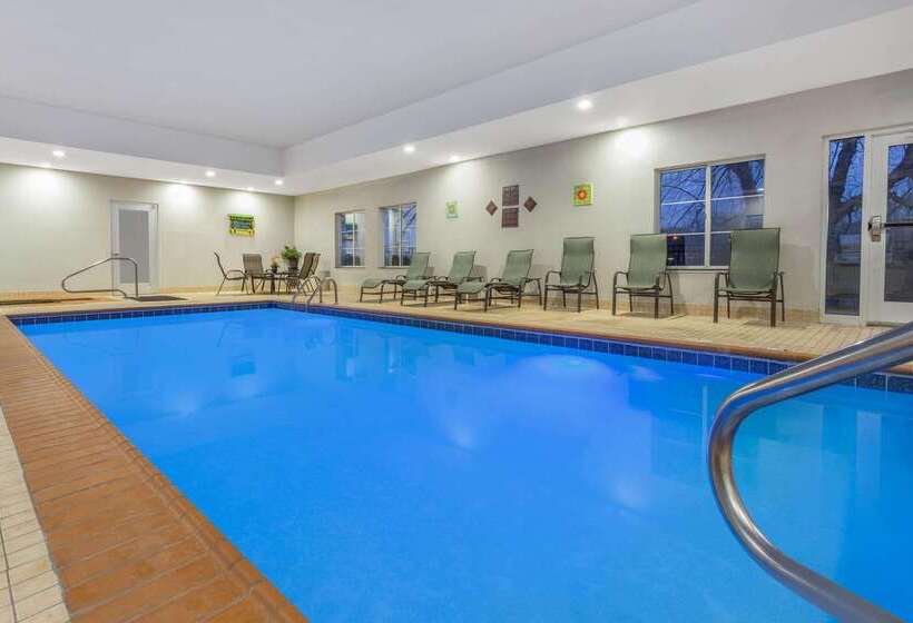 فندق La Quinta By Wyndham Columbus   Edinburgh
