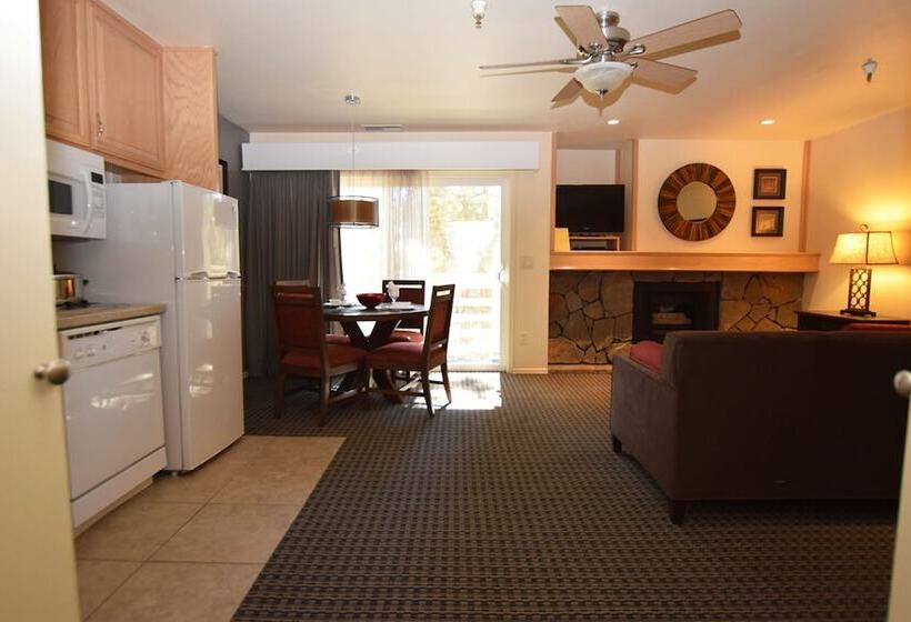 酒店 The Lodge At Kingsbury Crossing