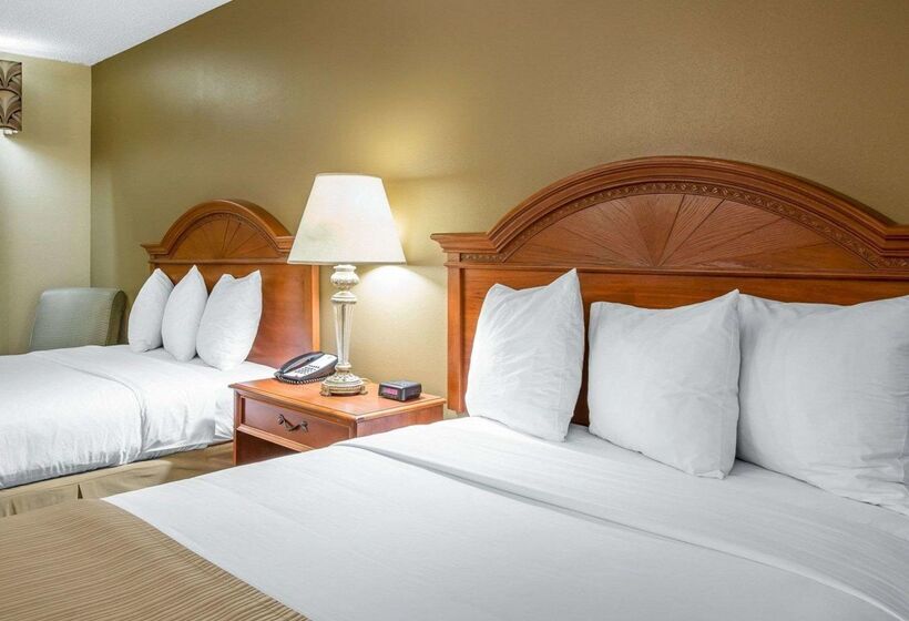 فندق Quality Inn