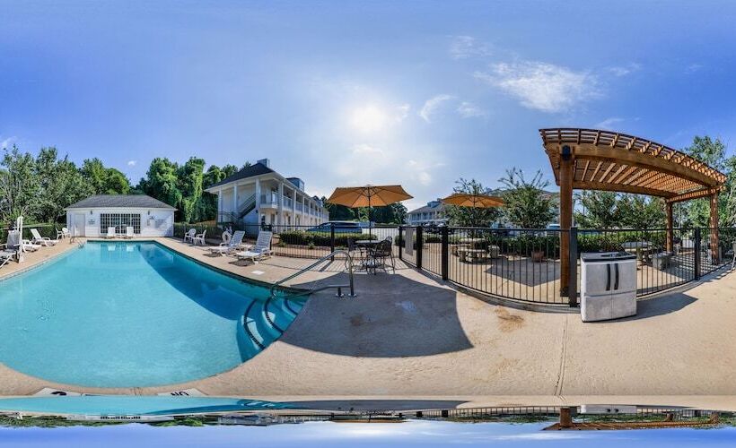 Отель Quality Inn Lagrange East I 85