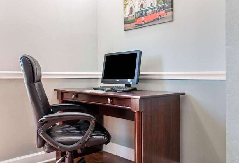 فندق Quality Inn Pooler   Savannah I 95