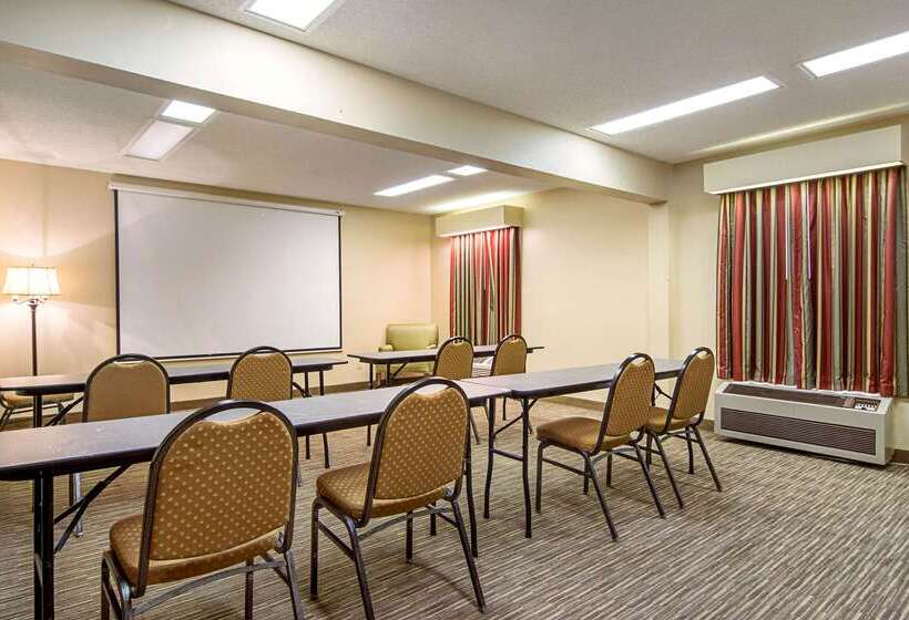 호텔 Quality Inn