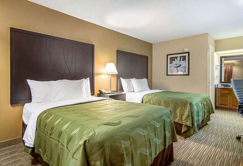 호텔 Quality Inn