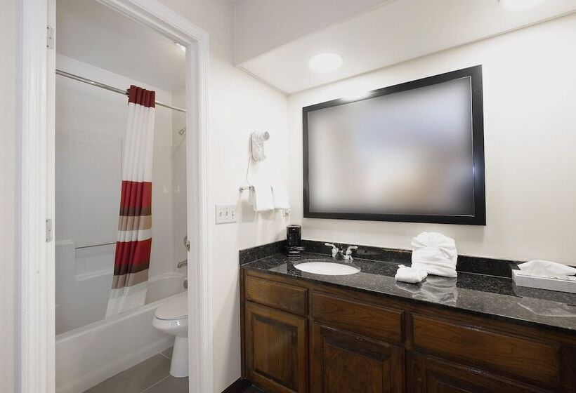 فندق Red Roof Inn & Suites Calhoun