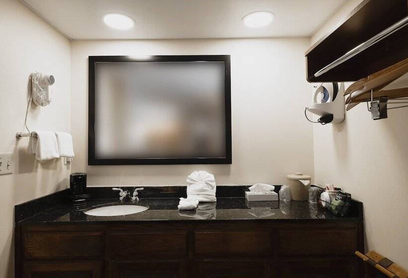 فندق Red Roof Inn & Suites Calhoun