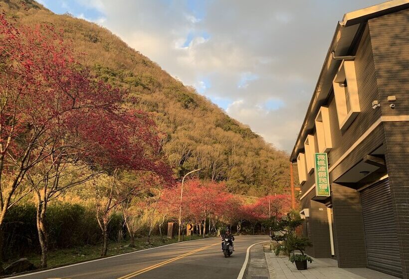 تختخواب و صبحانه Breeze Homestay