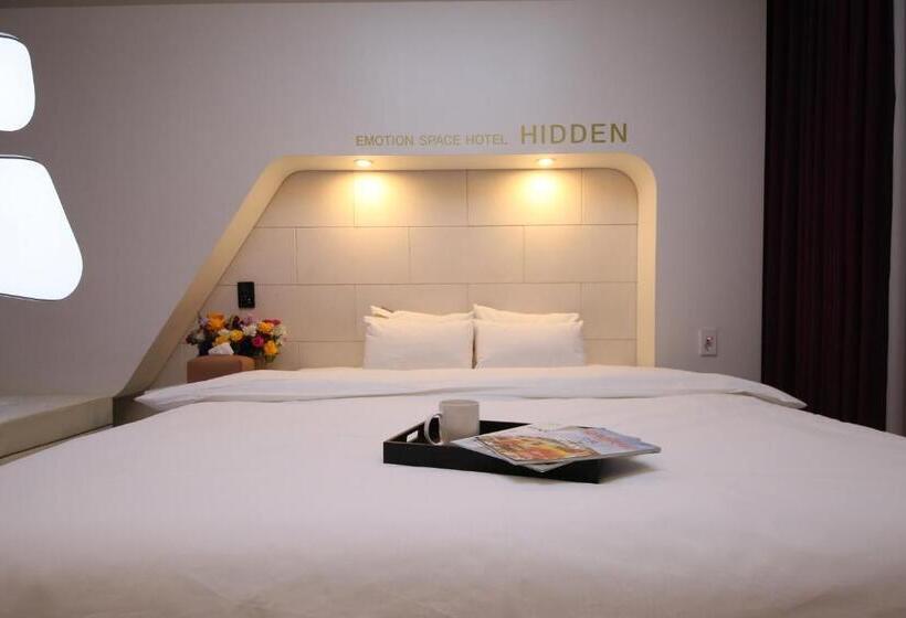 فندق Urban Stay