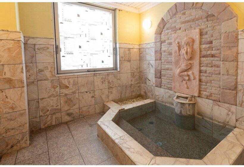 هتل Castle Inn Tsu