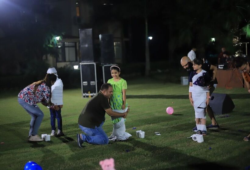 בית מלון כפרי Nadiya Parao Resort, Corbett