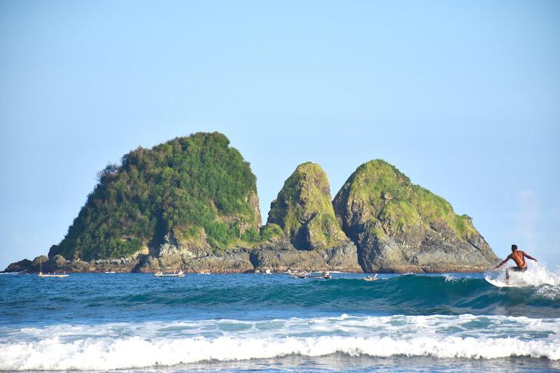 مبيت وإفطار Segara Lombok Beach Resort