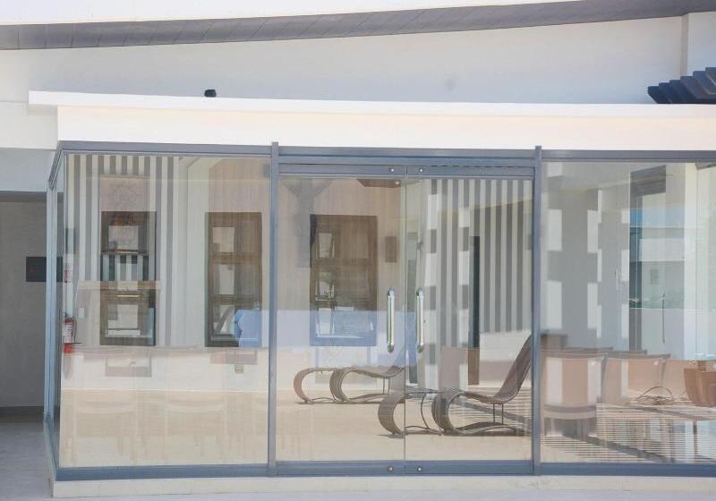 فندق Commander Suites De Boracay