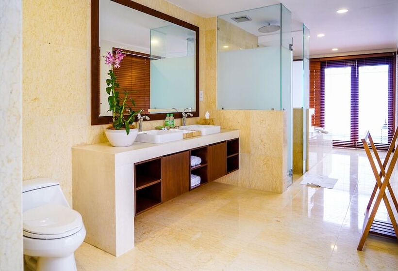 ホテル Embun Luxury Villas
