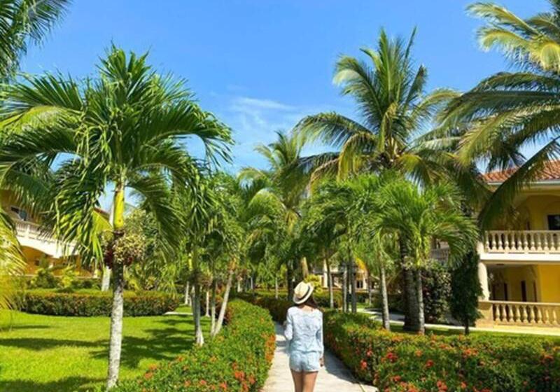 هتل La Ensenada Beach Resort  All Inclusive