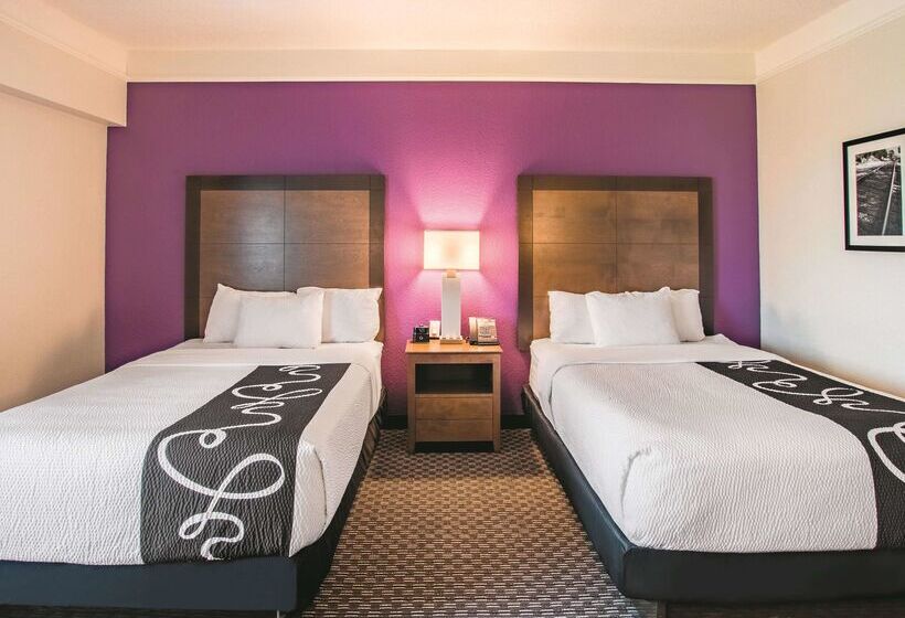 هتل La Quinta Inn & Suites By Wyndham Fort Worth City View