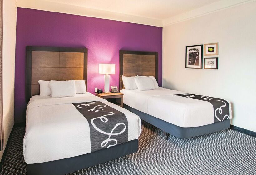 هتل La Quinta Inn & Suites By Wyndham Fort Worth City View